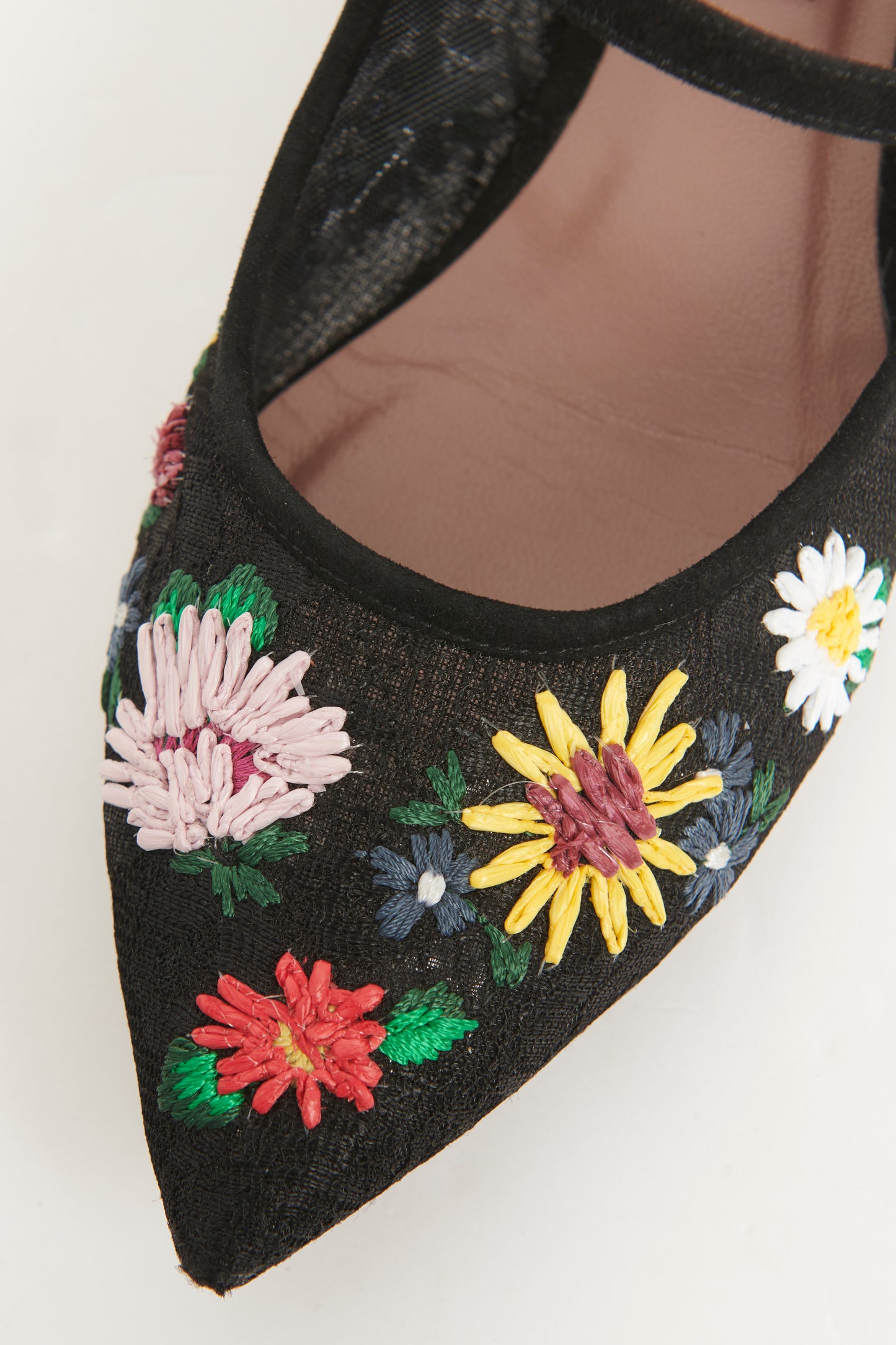 Hermione Black Embroidered Preowned Pumps