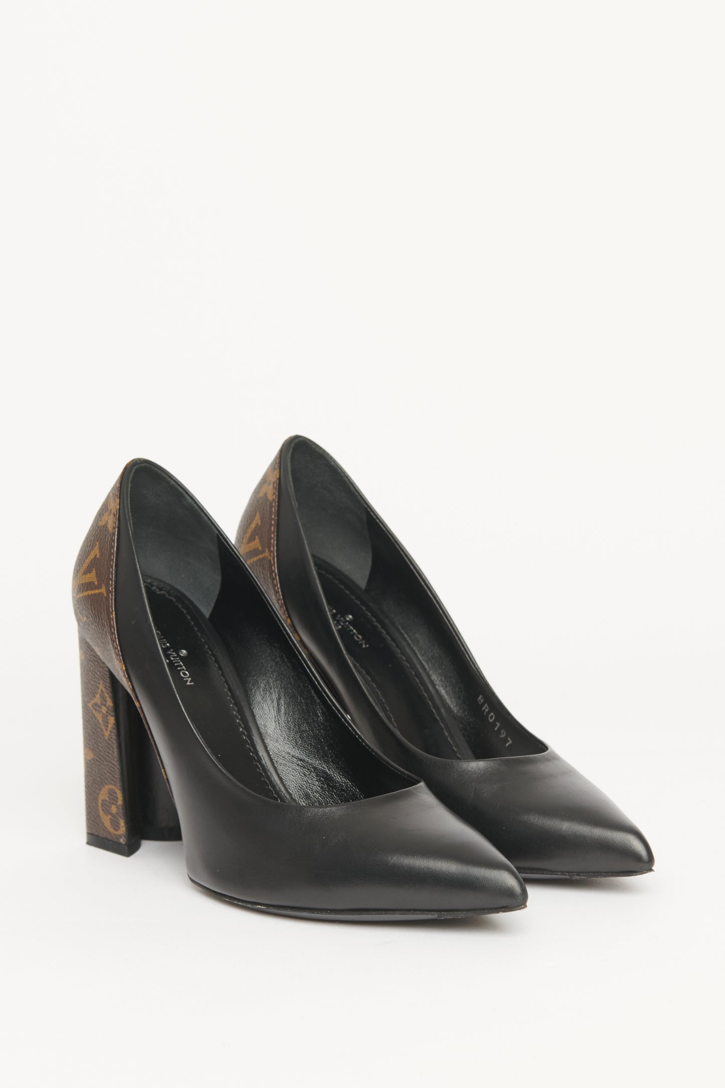 Black Leather Preowned Matchmake Block Heel Pumps