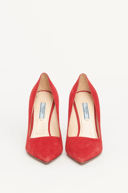 Red Suede Pointed Toe Preowned Pumps