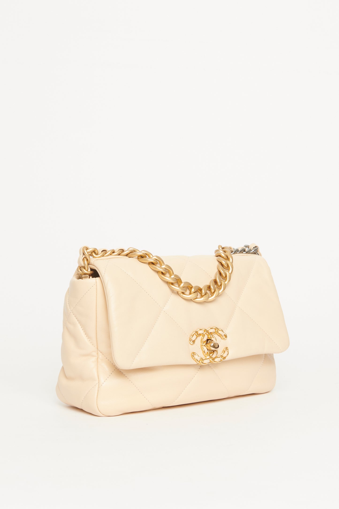 2019 Cream Lambskin Leather 19 Preowned Flap Bag