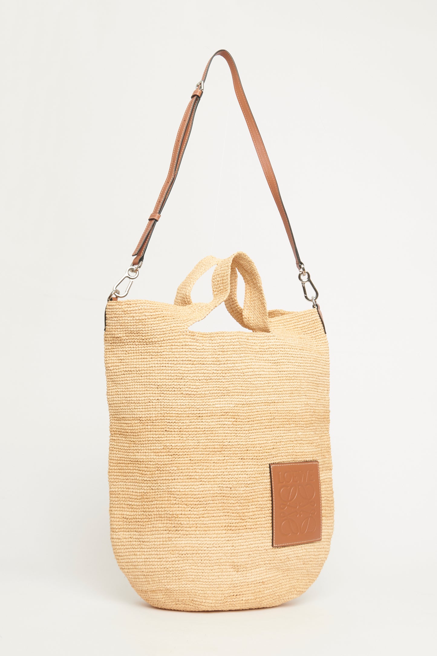 Brown Raffia Large Slit Preowned Tote Bag