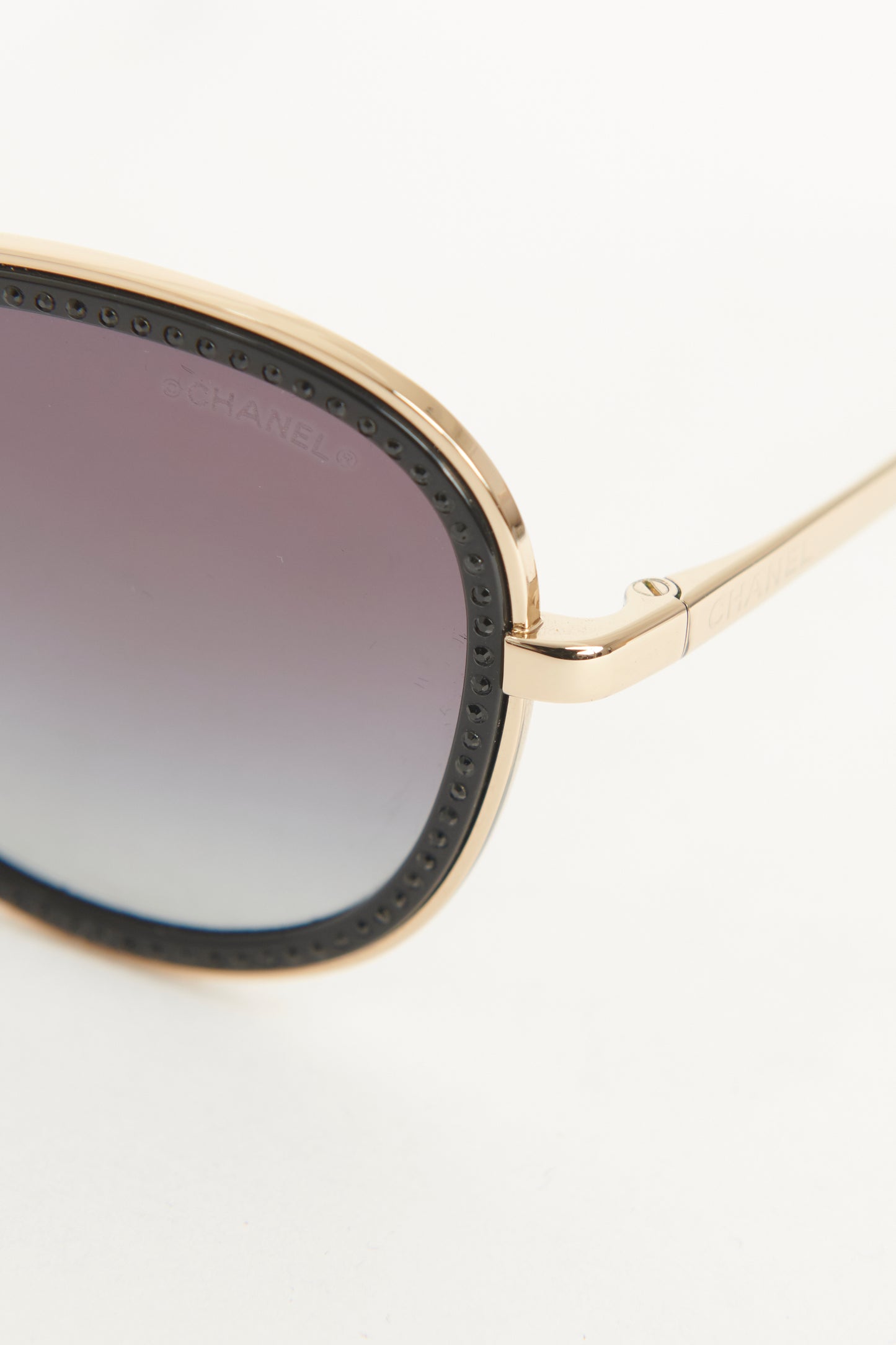 Gold Tone Metal Preowned Cat-Eye Sunglasses