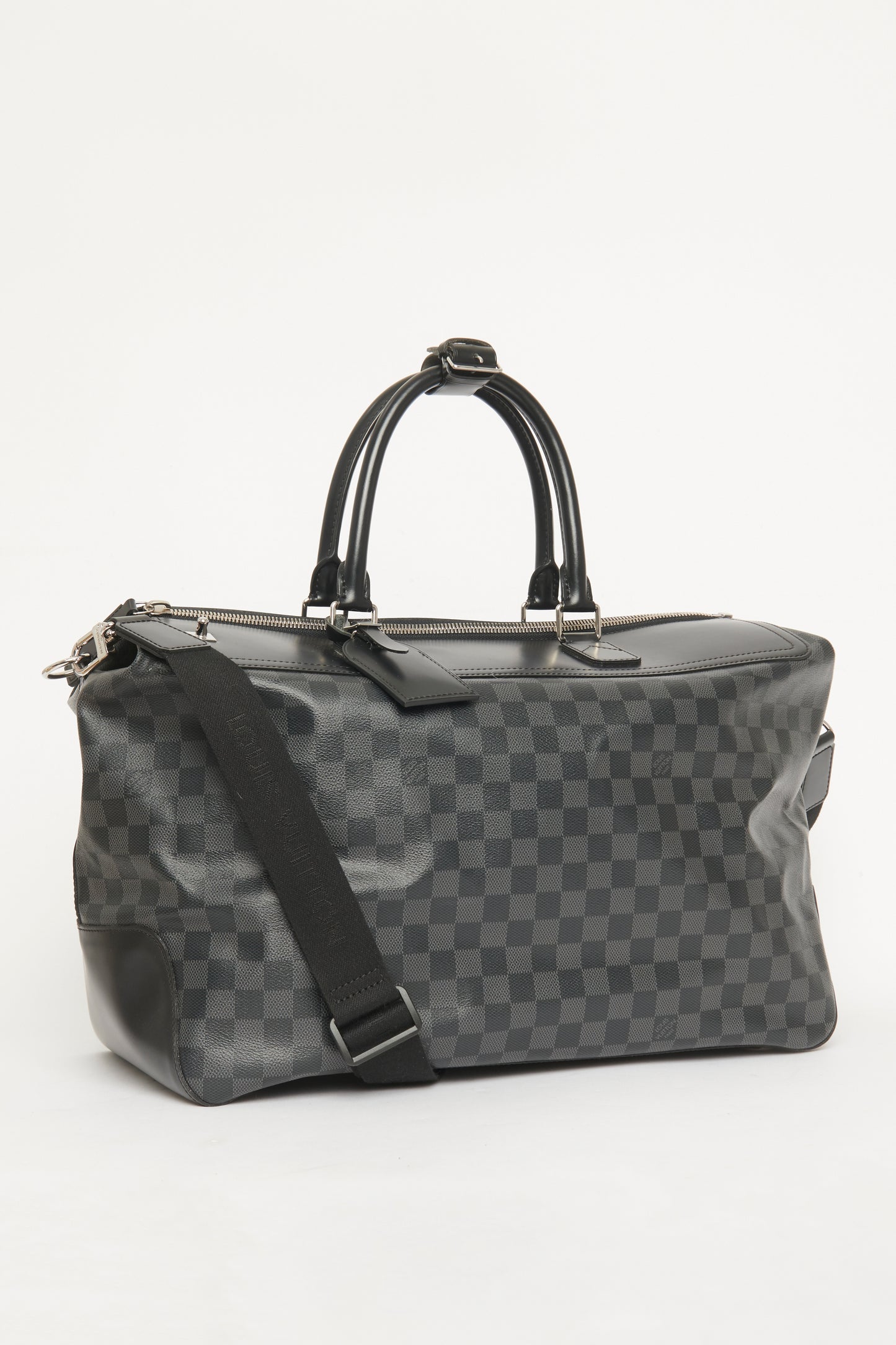 2013 Damier Graphite Neo Greenwich Preowned Travel Bag