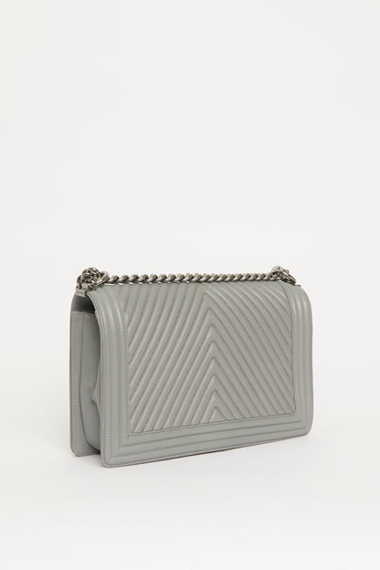 2014 Light Grey Lambskin Preowned Medium Beaded Chevron Flap Bag