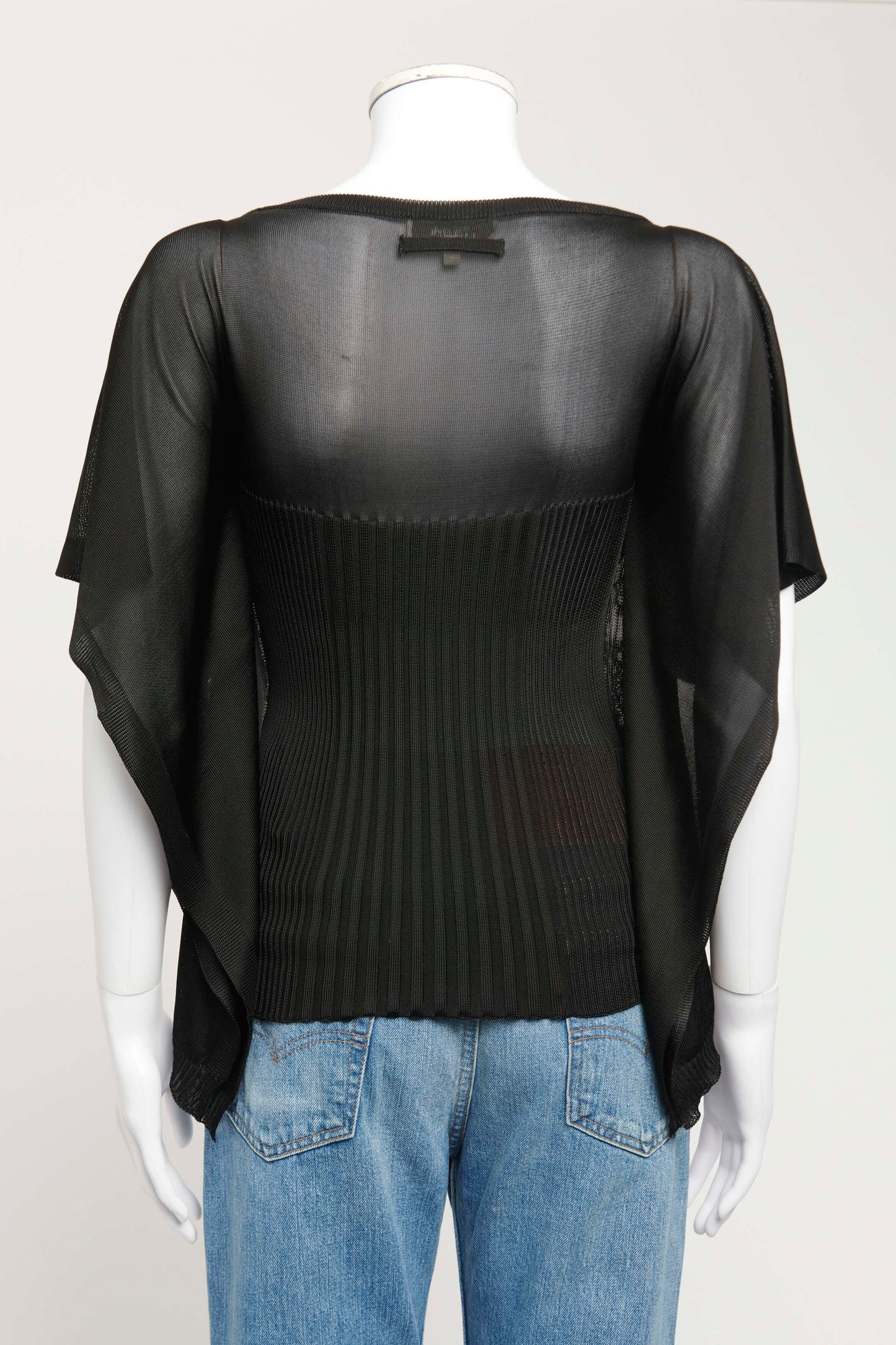 Black Rayon Preowned Ribbed Fine Knit Top