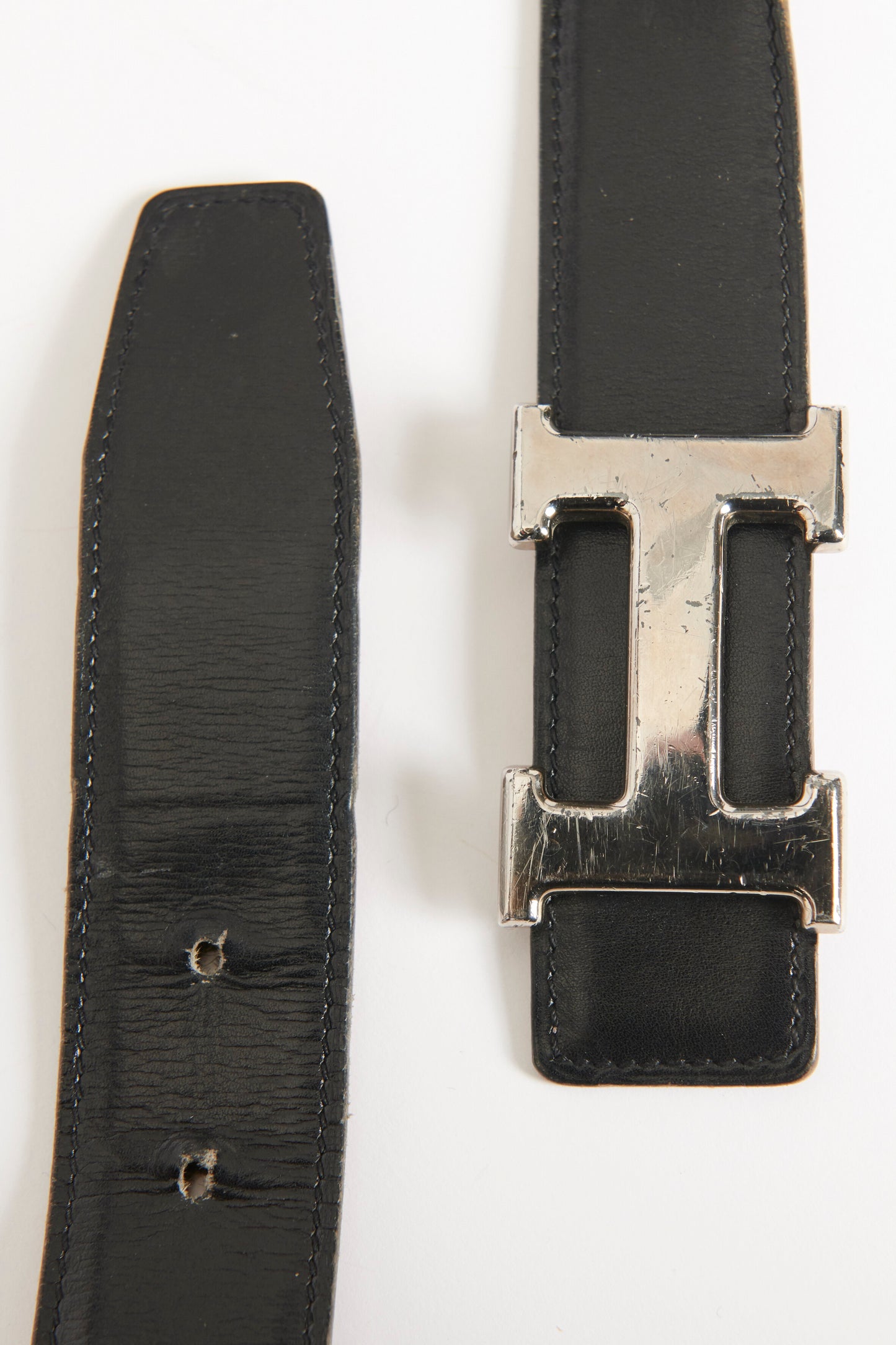 1997 Black Leather Preowned Constance Reversible Belt
