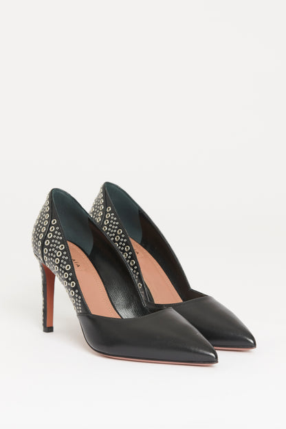 Black Leather Preowned Pointed Grommet Pointed Toe Pumps