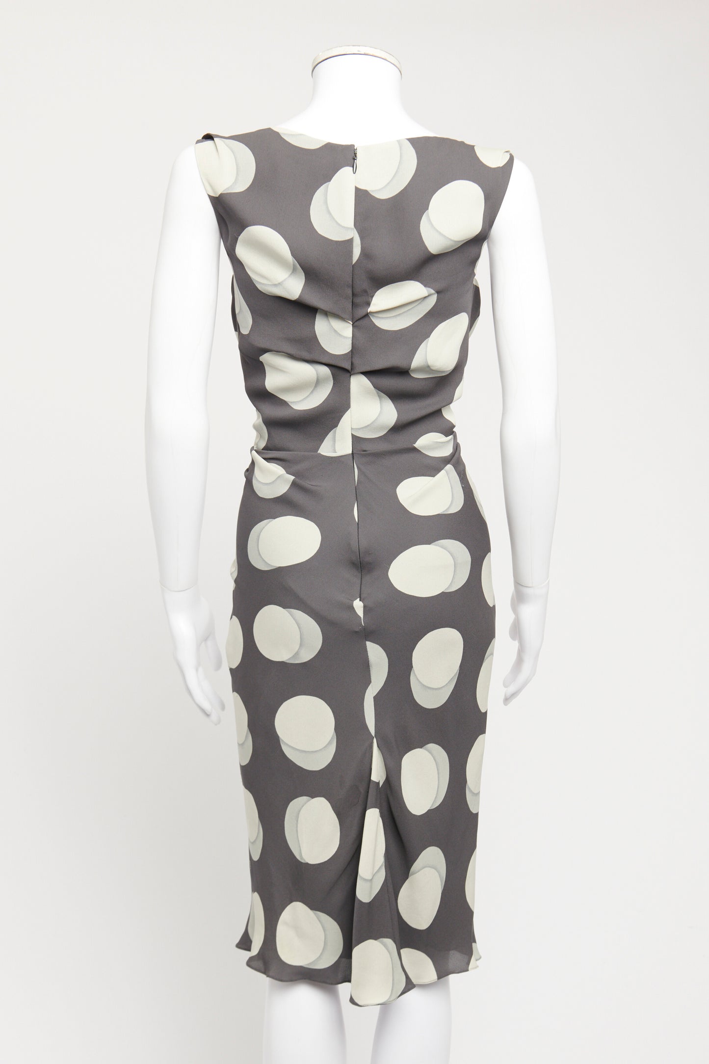 2000's Grey Silk Preowned Polka Dot Knee-Length Dress