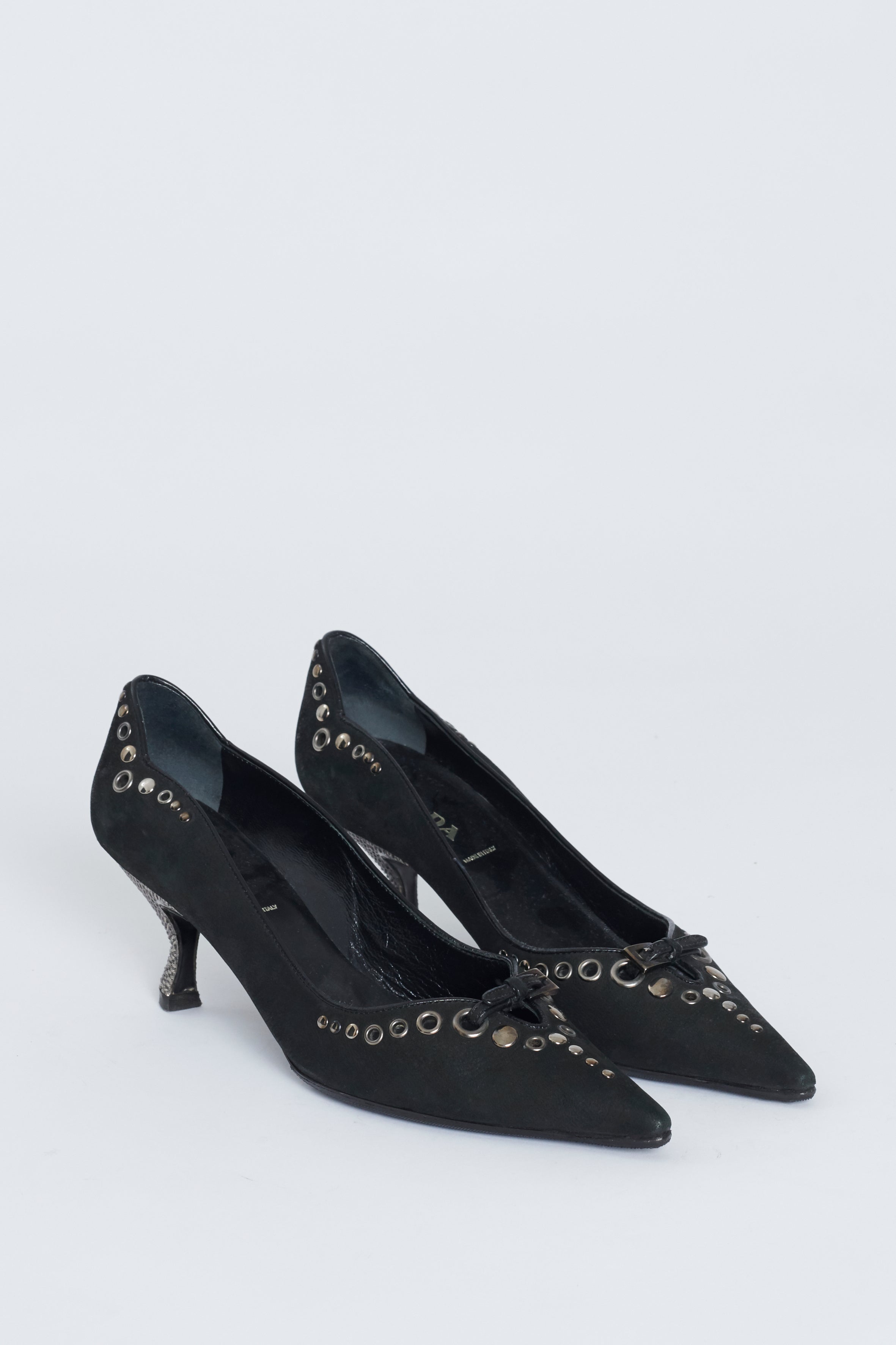 Black pointed best sale kitten heel shoes