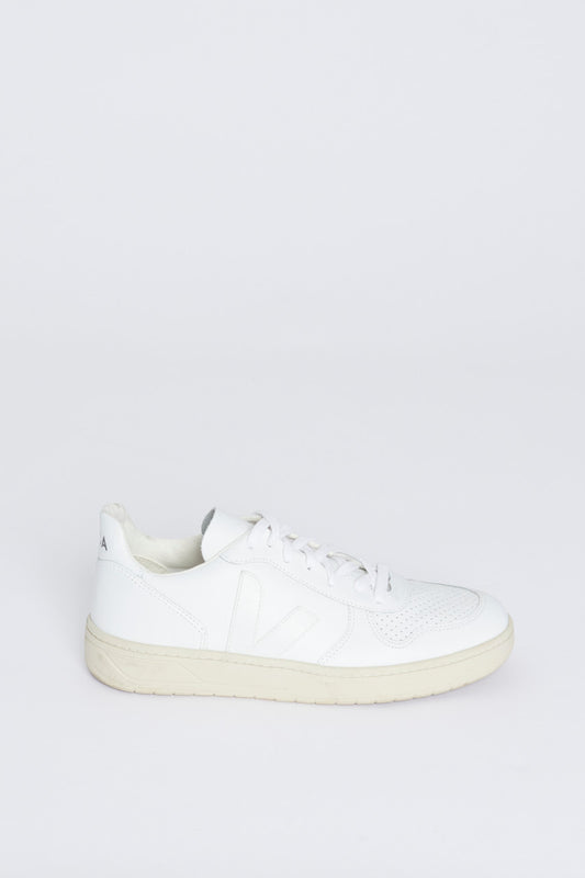 White Leather Preowned Trainers with Beige Sole