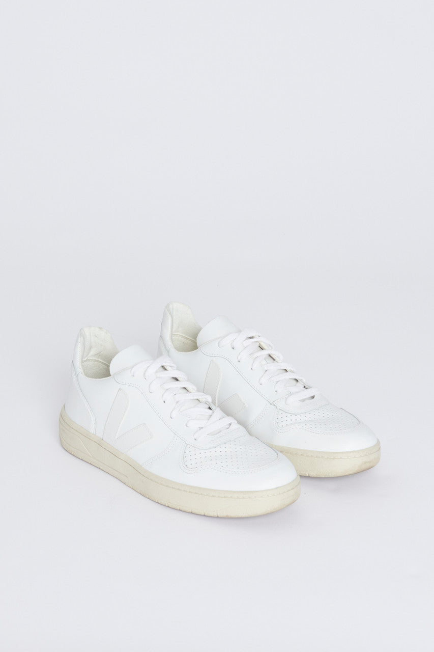 White Leather Preowned Trainers with Beige Sole