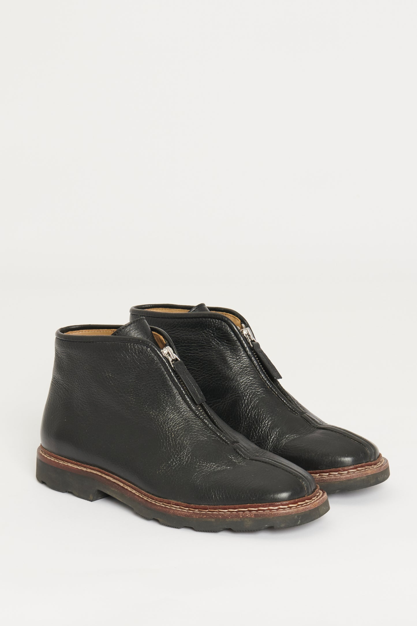 Black Pebbled Leather Zip Front Preowned Boots