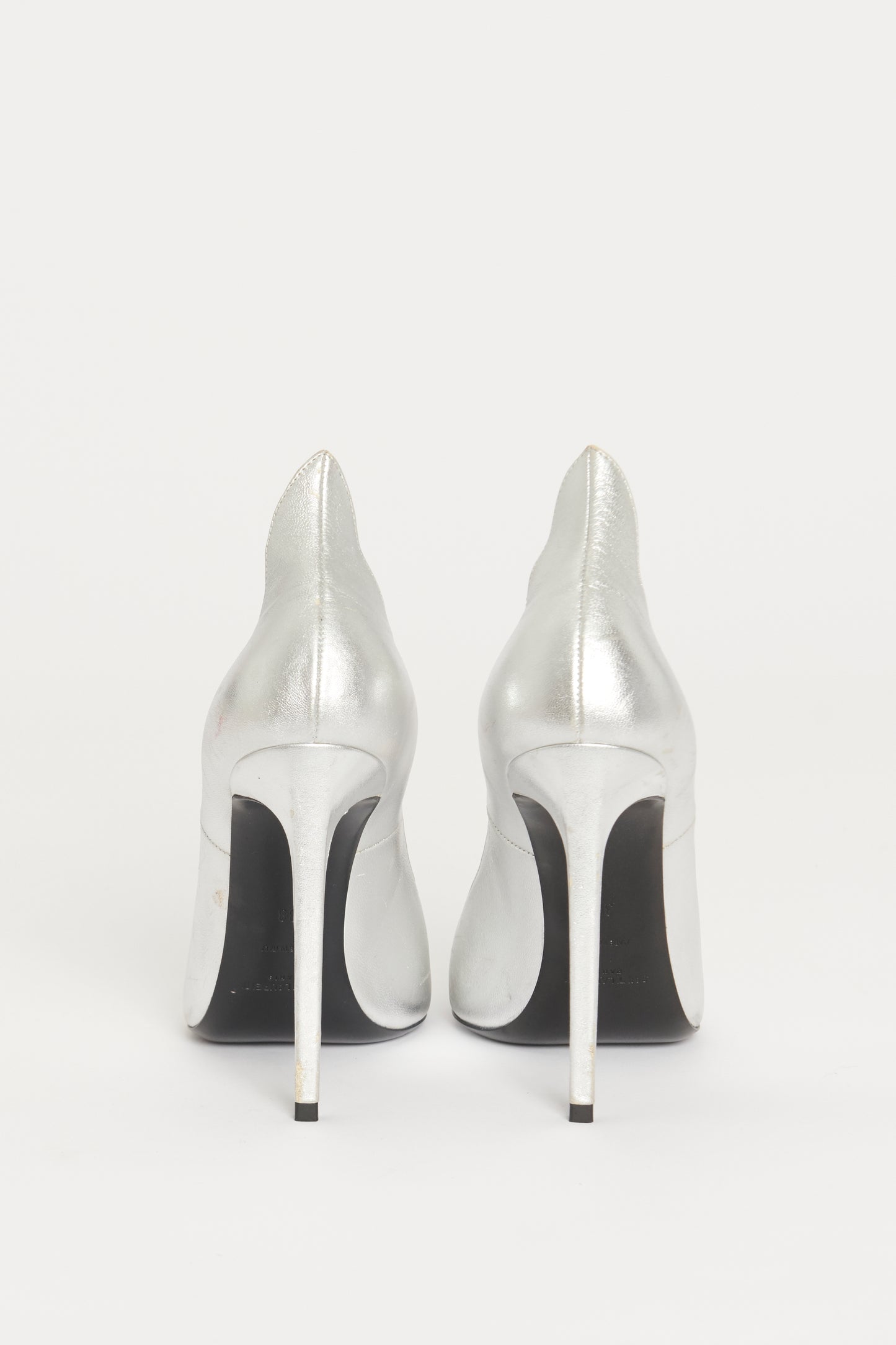 Silver Leather Preowned Stiletto Pumps