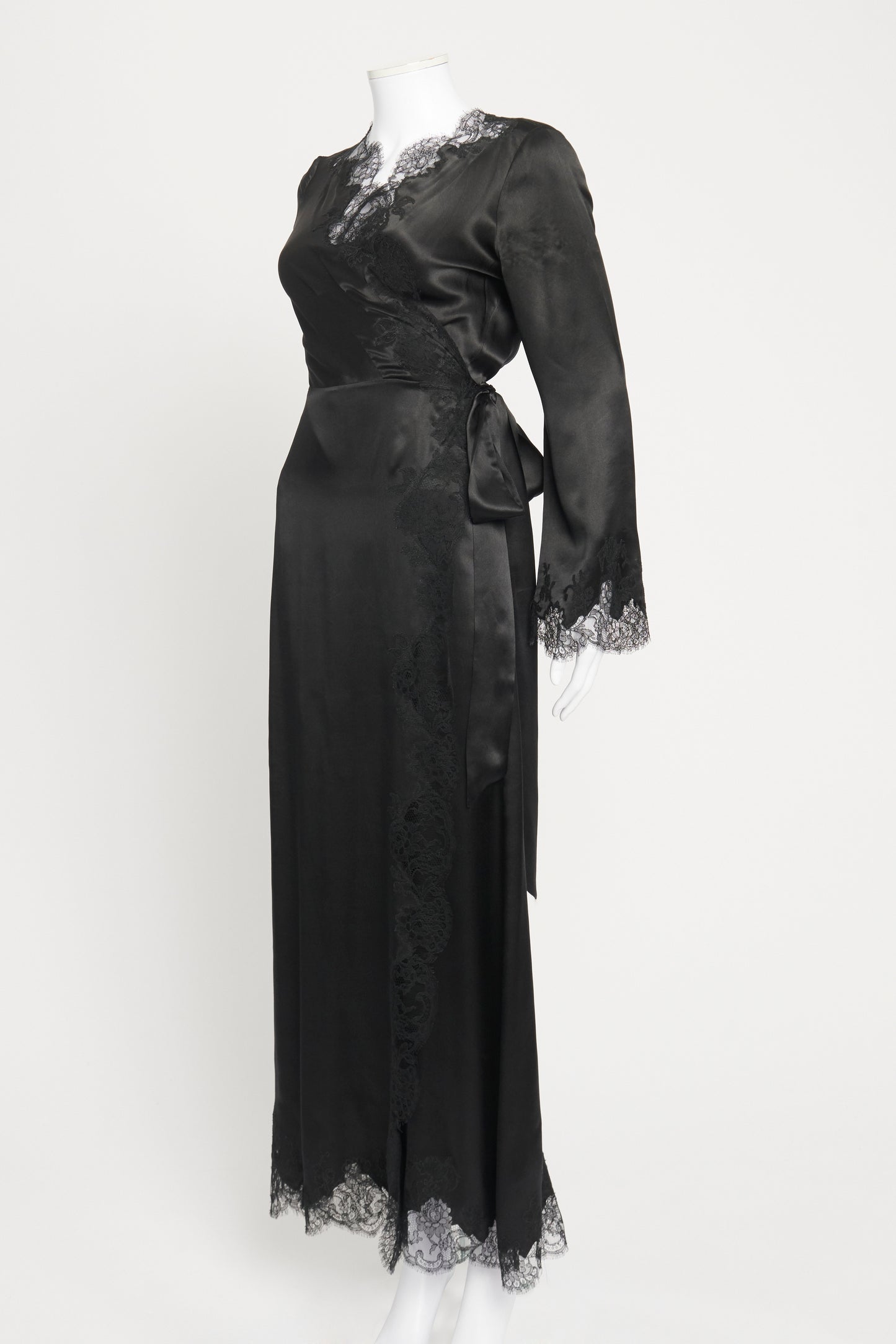 Black Silk Lace Preowned Gown