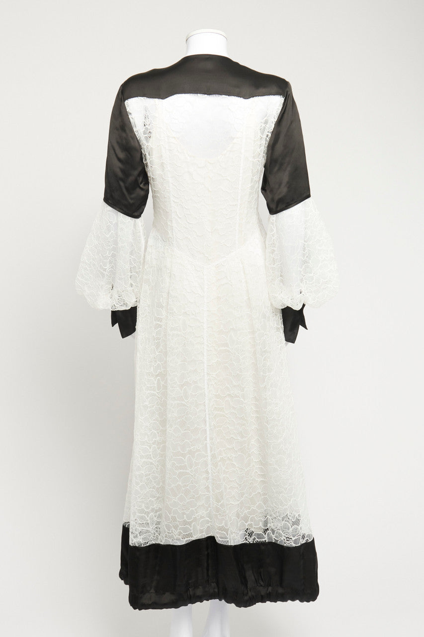 Fall 2019 White Floral Lace and Contrast Panel Preowned Dress