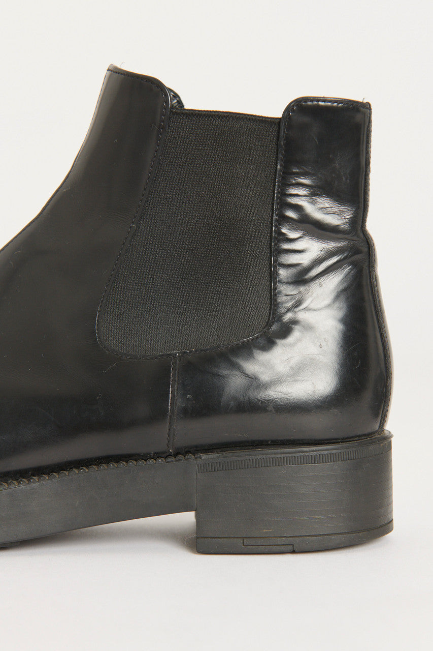 Black Leather Pointed Toe Preowned Ankle Boot