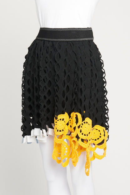 Black Crochet Detail Knitted Preowned Skirt