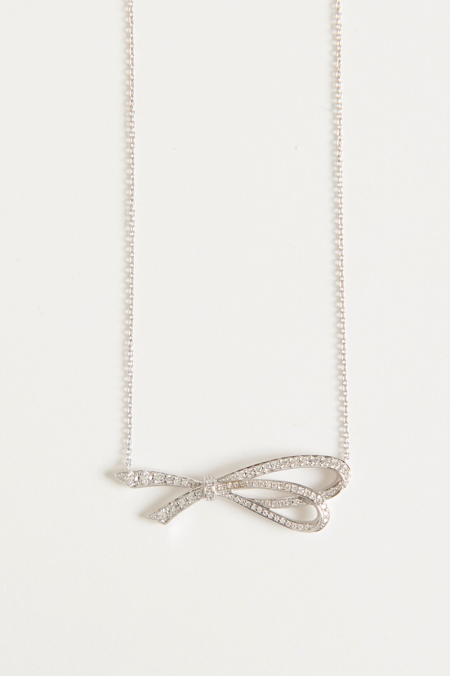 White 18k Gold Large Diamond Bow Necklace