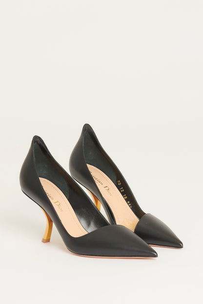 Black Leather Gold Heel Preowned Pumps